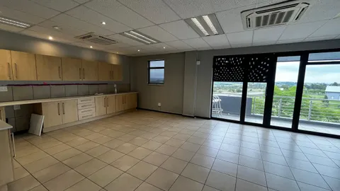 Cedar View Office Park Cnr Cedar Road and Runnymead Road First Floor - 1588m² - Officce (2)
